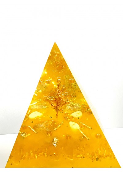 Оргонит пирамида за здраве и енергия с цитрин и Жълт Яспис - дървото на Здравето размер XL