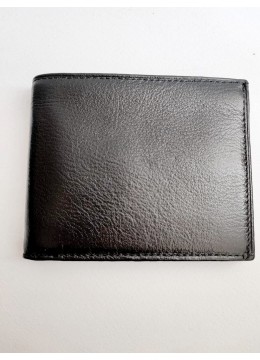 Мъжки портфейл от естествена кожа в черно