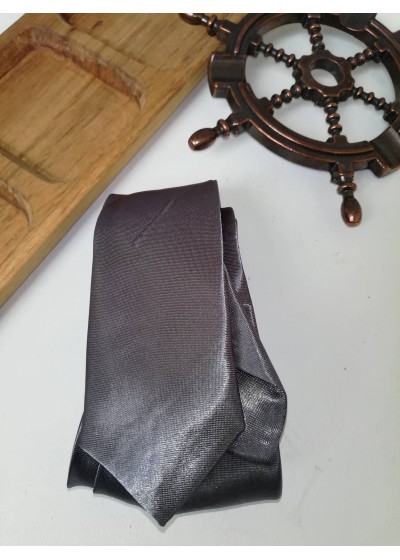 Сребриста мъжка вратовръзка