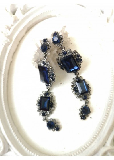 Елегантни висящи обици с кристали в тъмно синьо - Blue Fate