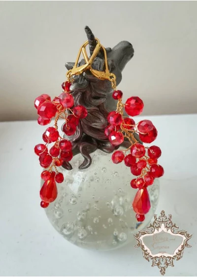 Дълги кристални обици в червено и златно модел Red Fashion by Rosie