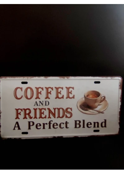 Метална табелка за стена за кафе и офис Coffee and Friends