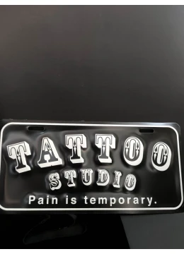 Метална табелка за Студио за татуировки Pain is temporary